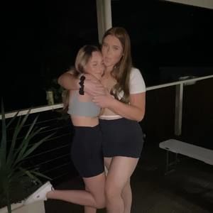 Meet your Posher, Mia